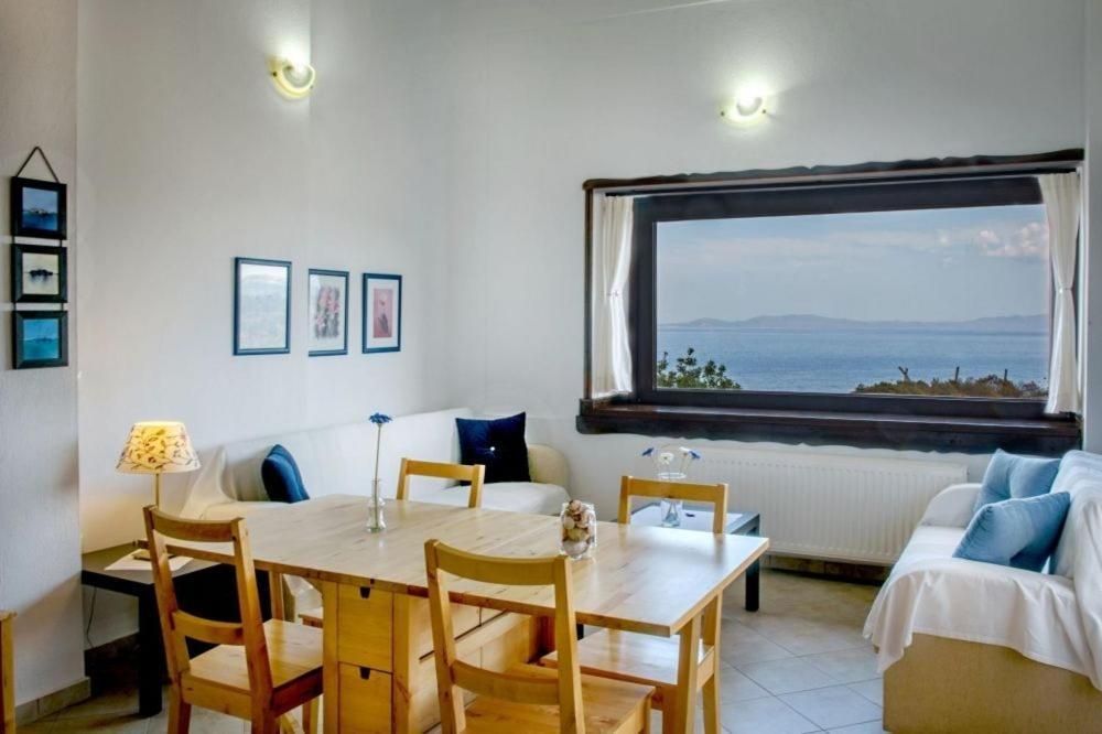 Katevi Luxury Seafront Villa อิเอริสโซส ภายนอก รูปภาพ