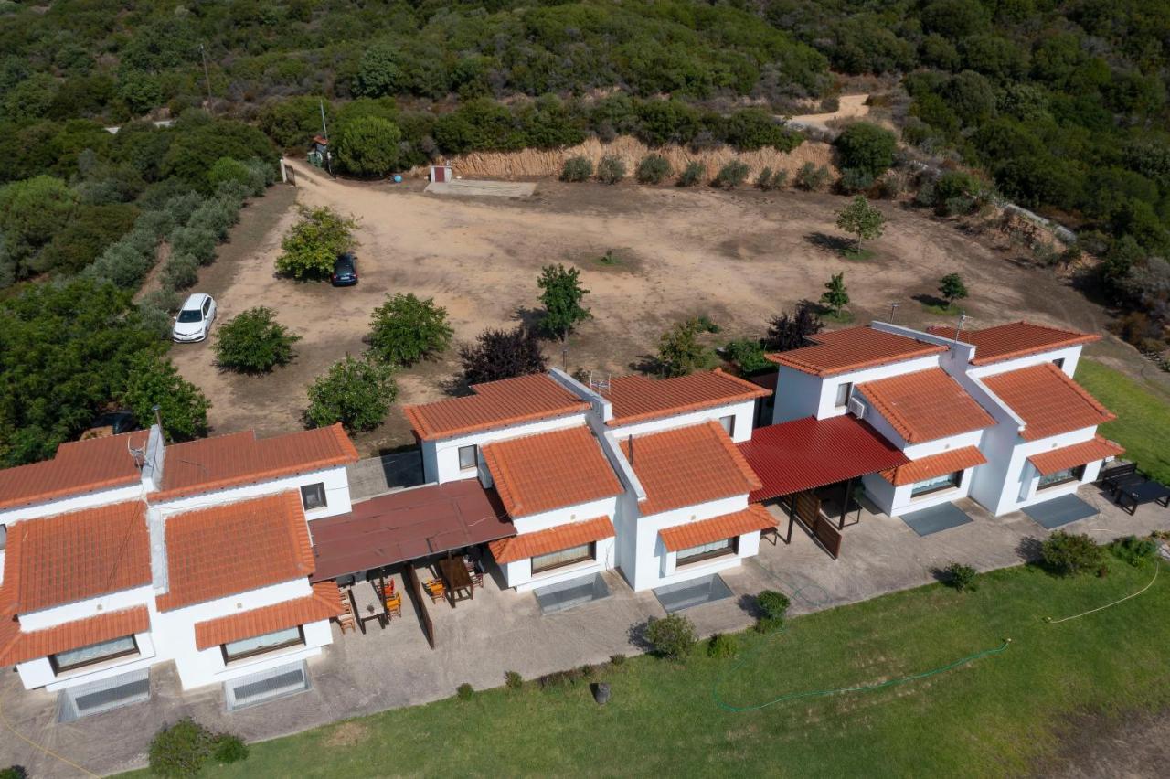 Katevi Luxury Seafront Villa อิเอริสโซส ภายนอก รูปภาพ