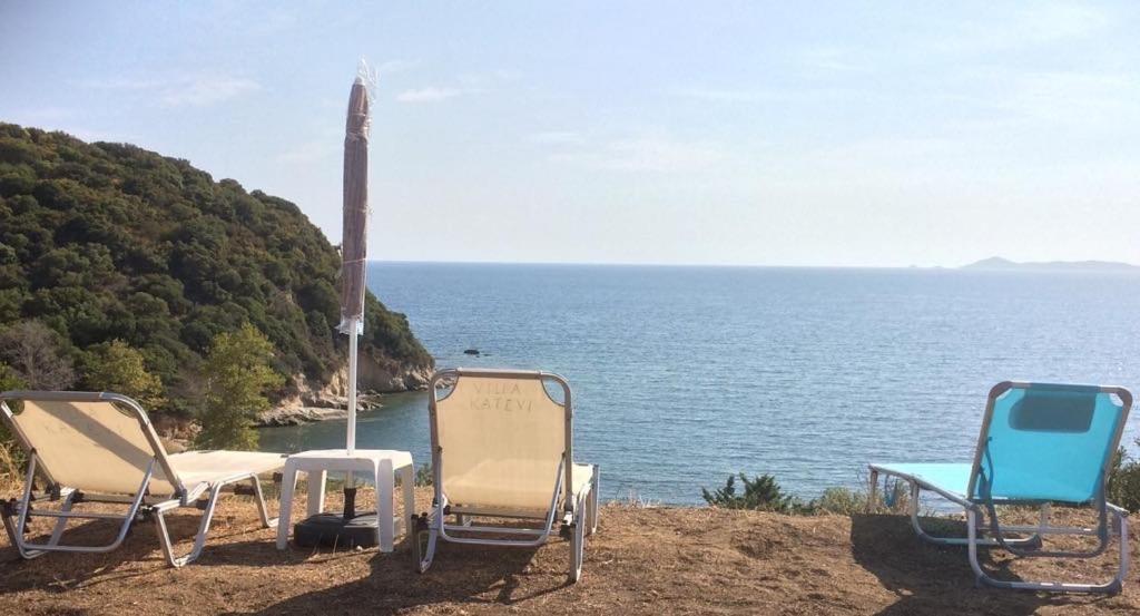 Katevi Luxury Seafront Villa อิเอริสโซส ภายนอก รูปภาพ